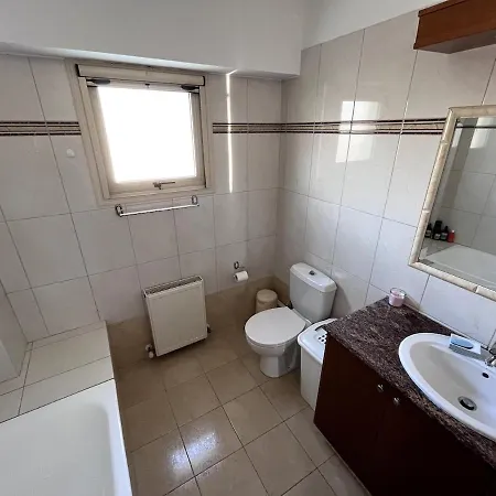 Seaside 4bdr, Large Pool *